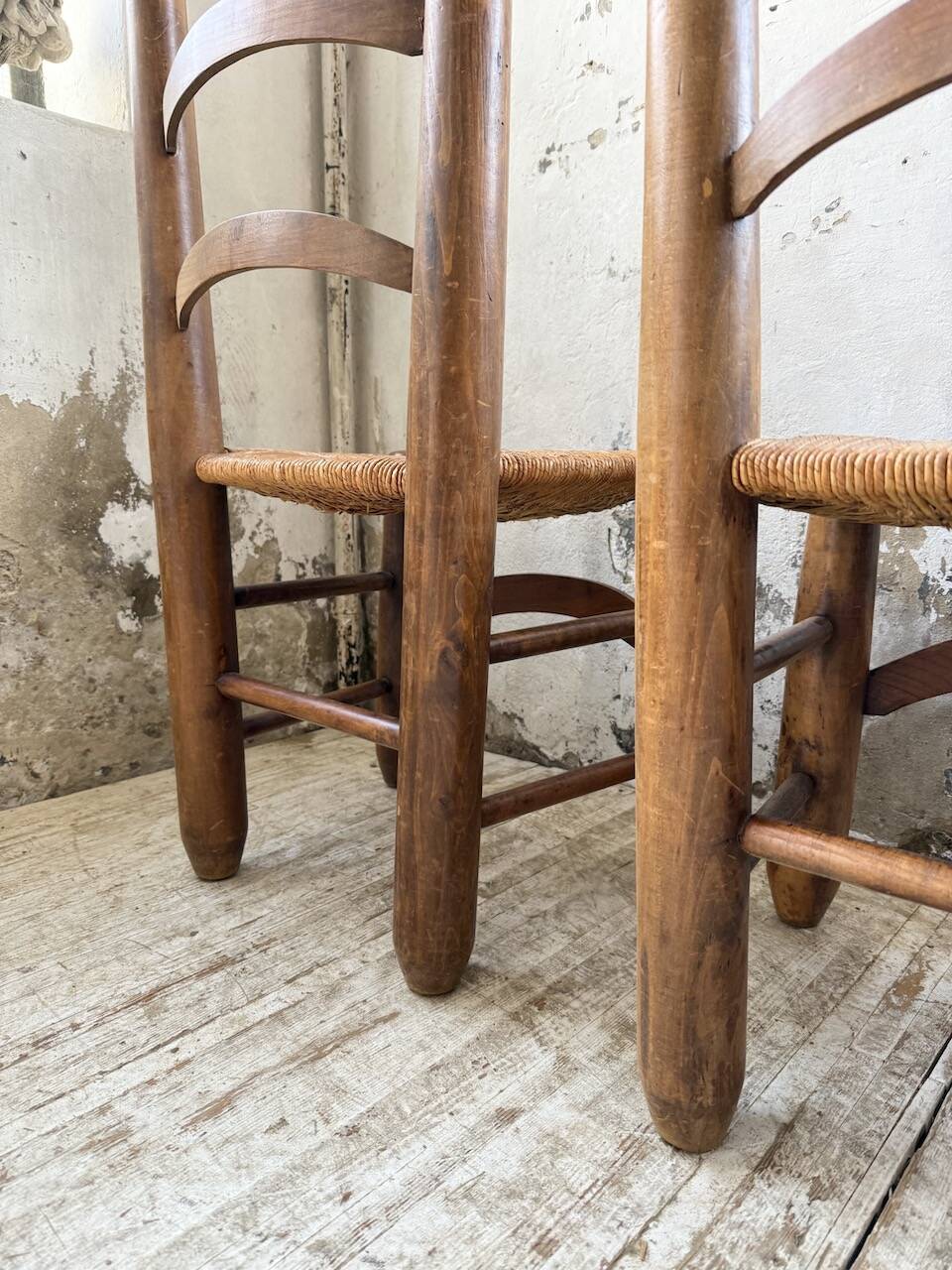 Set of 4 oak and straw chairs Dudouyt 1940