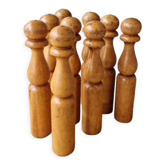 Games of 9 wooden skittles and 2 balls
