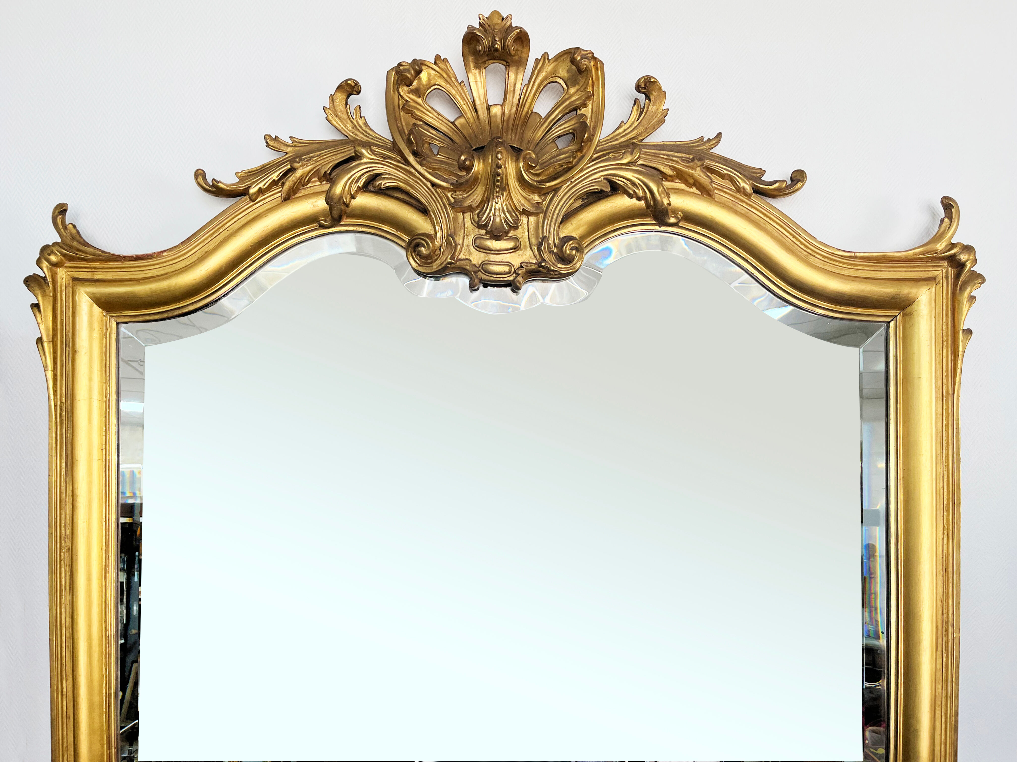 Large gilt mirror from the 19th century in the LOUIS XV style
