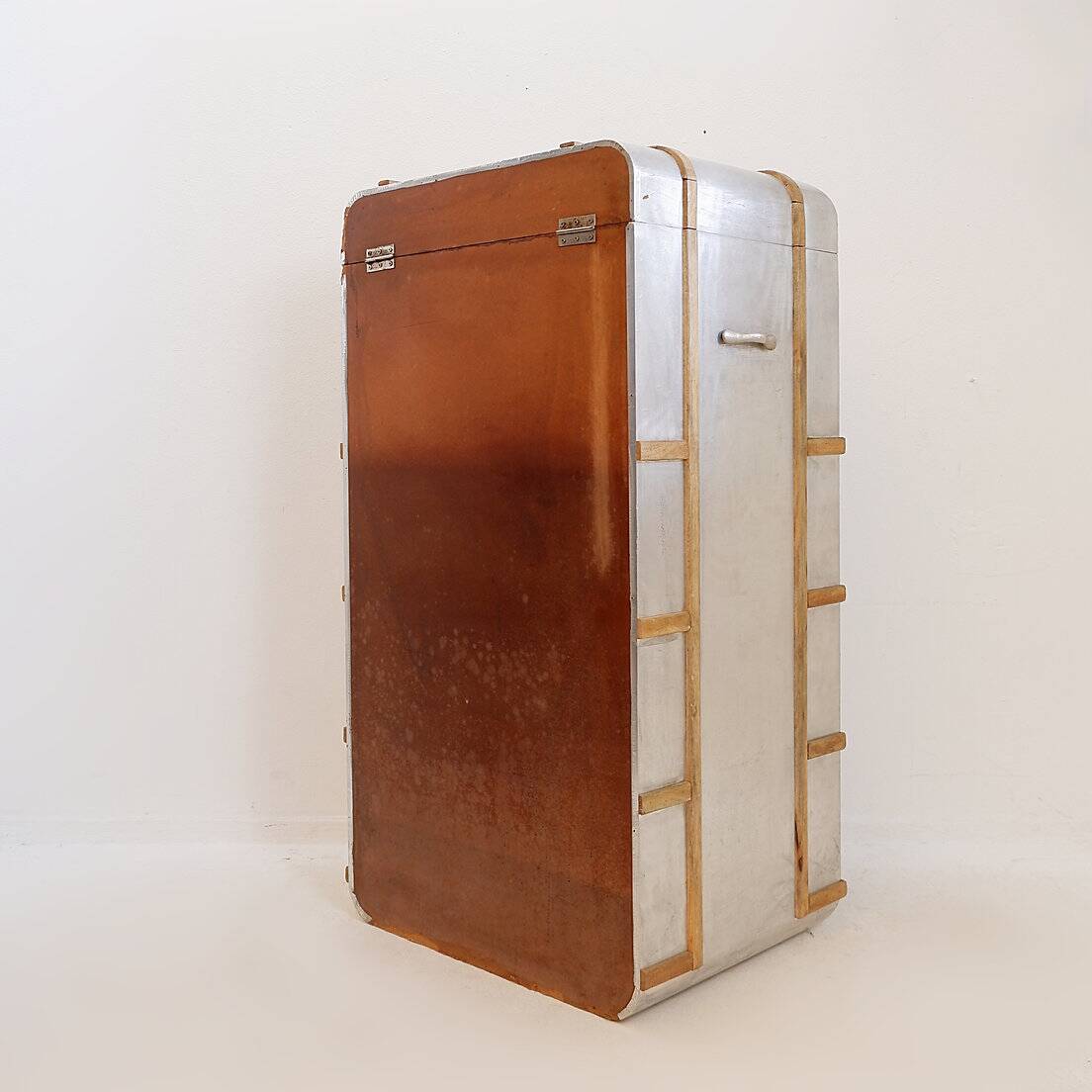 Aluminum chest of drawers - "Trunk"