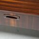Ensemble de cinq tables d'appoint modernes en palissandre danois.