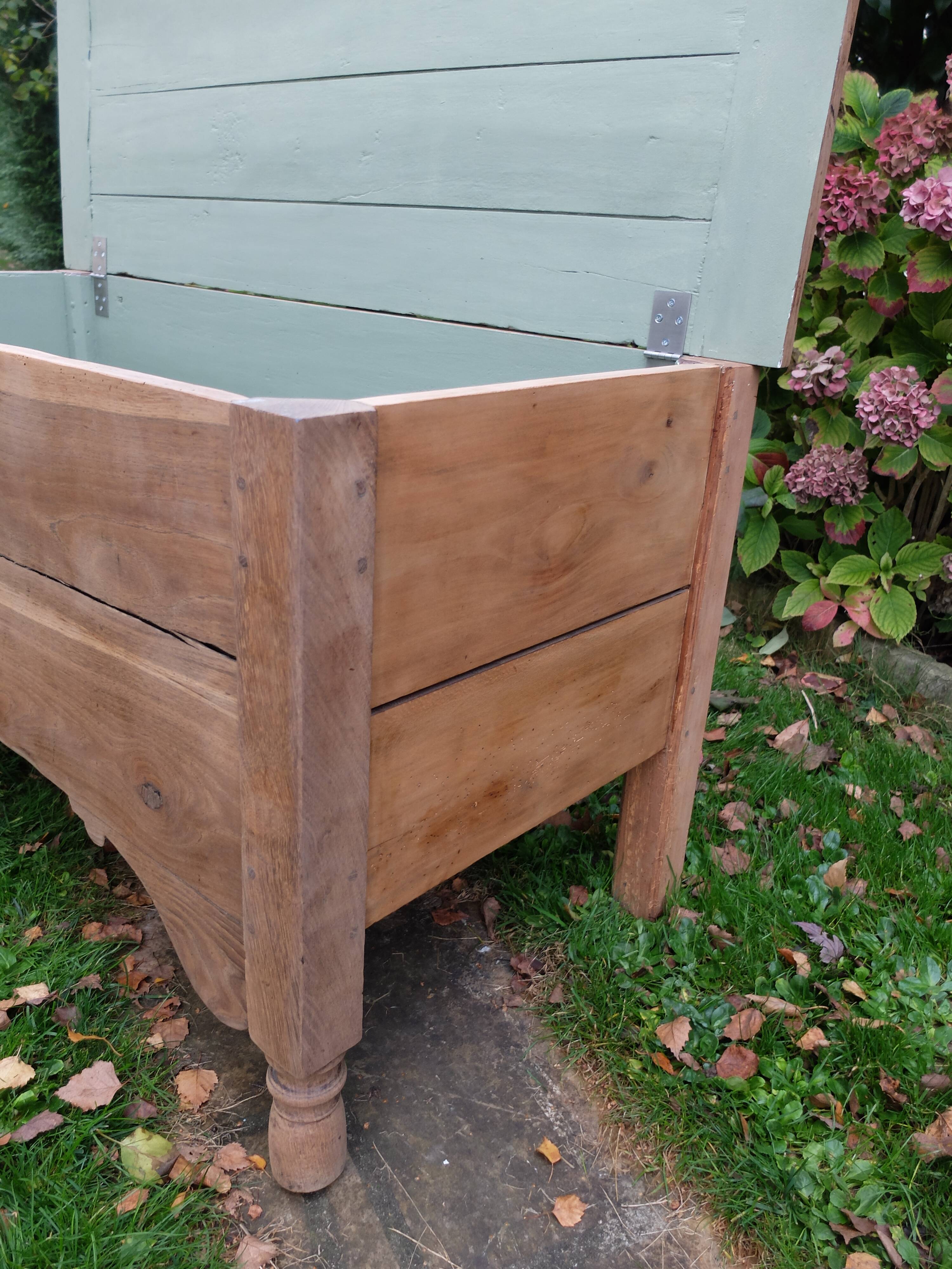 Chest, trunk, solid oak