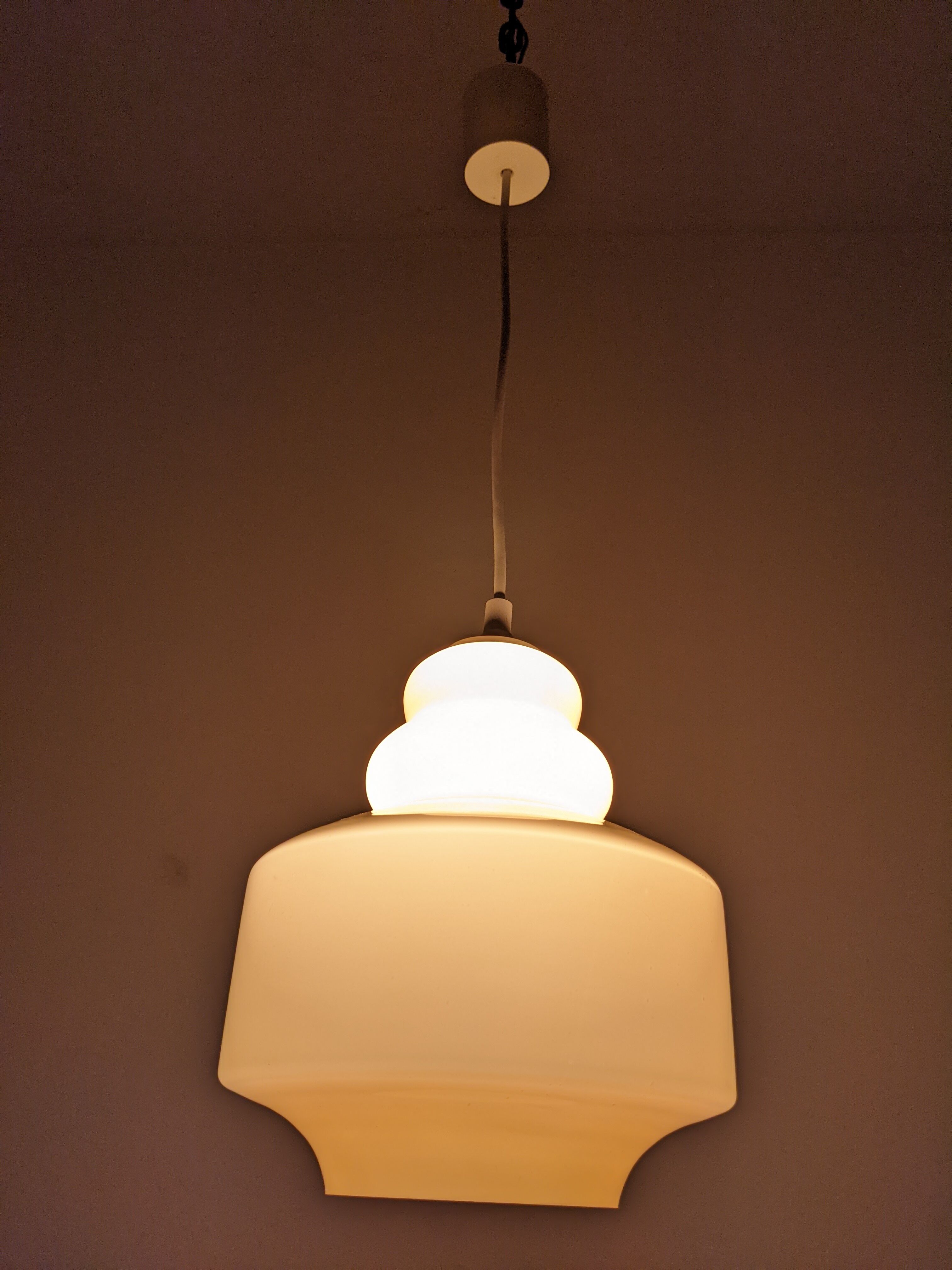 Caramel opaline suspension from the 60s/70s