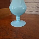 Vase en opaline bleu ciel vintage