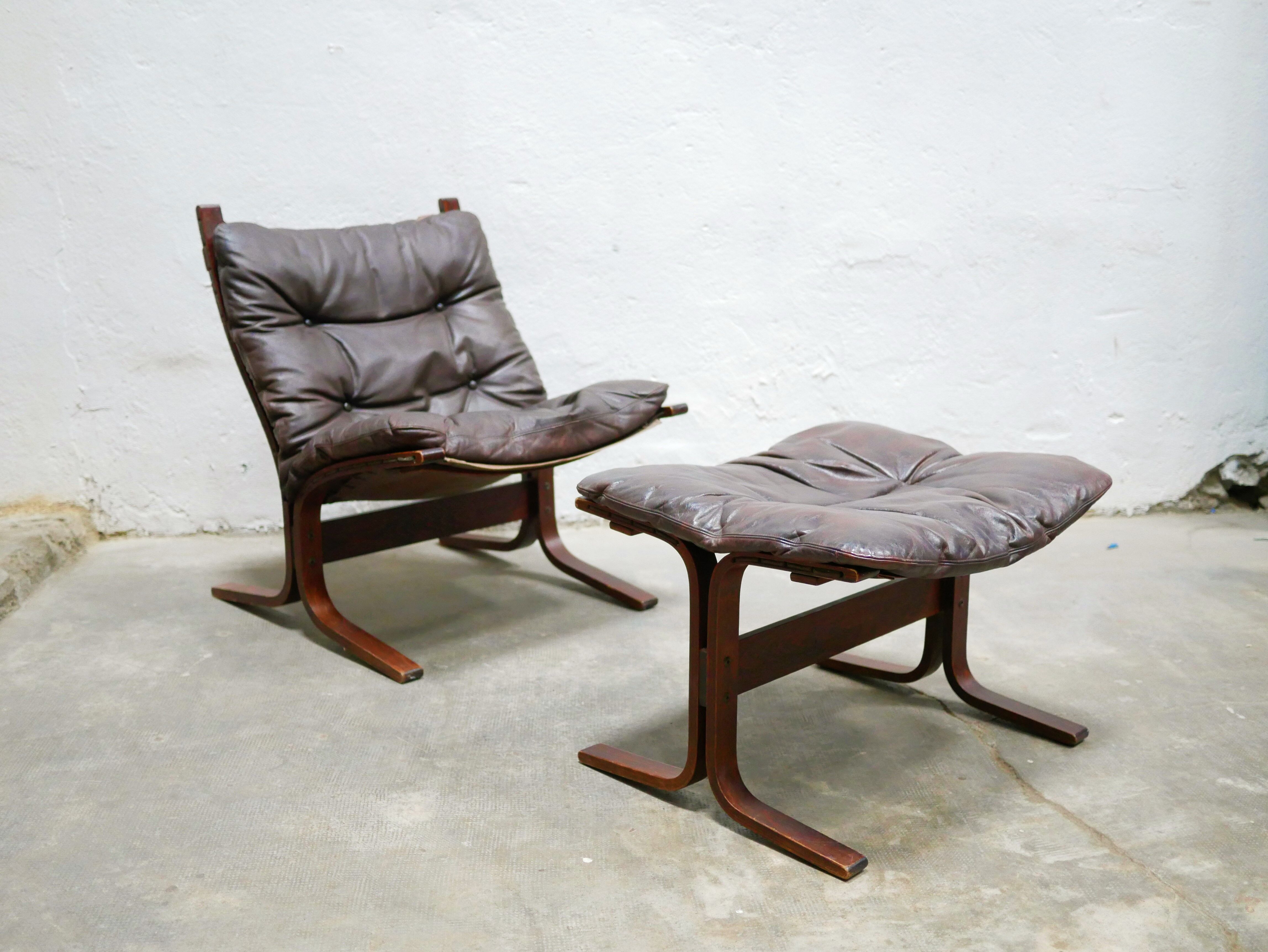 Scandinavian armchair and ottoman Siesta in brown leather by Ingmar Relling for Westnofa editions
