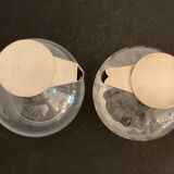 Set de 2 carafes ou pichets en métal argenté et cristal