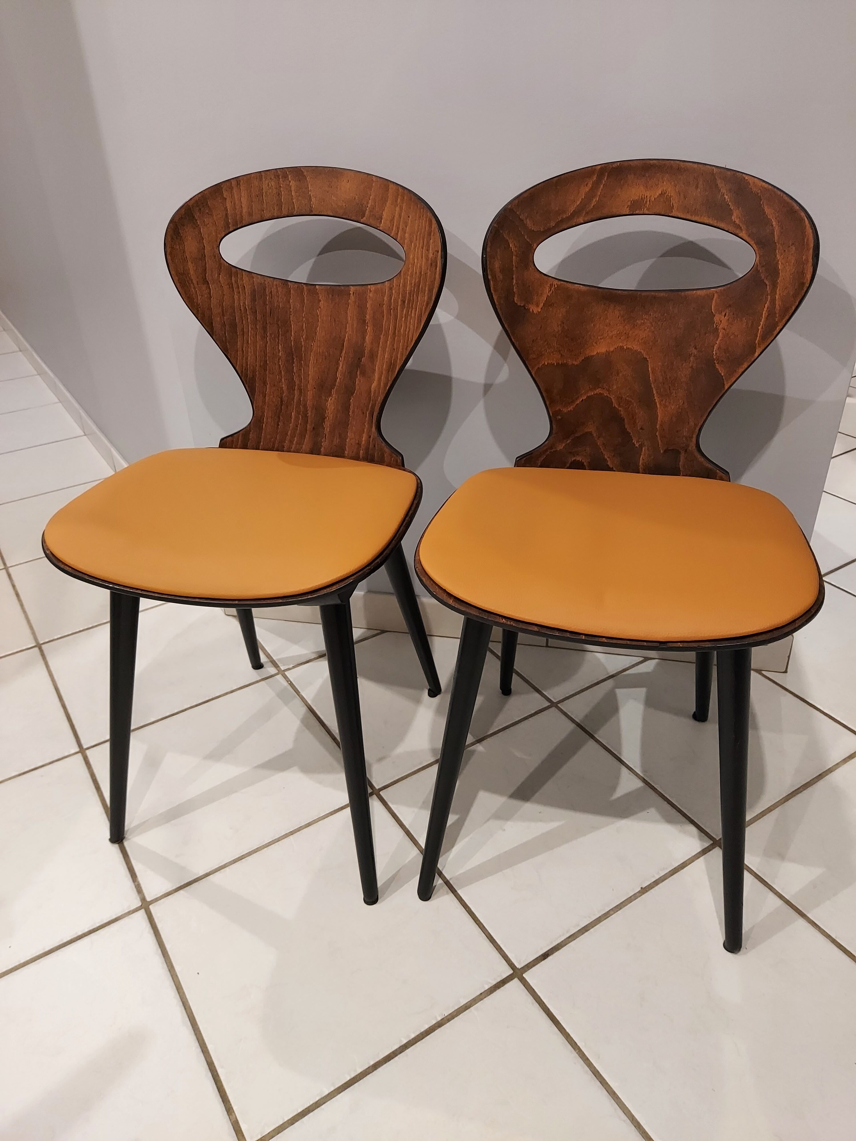 Pair of chairs from Baumann Ant model 1960s