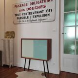 60s showcase on metal compass feet