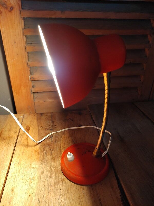 Lampe chevet bureau métal laiton rouge velours patiné ancien