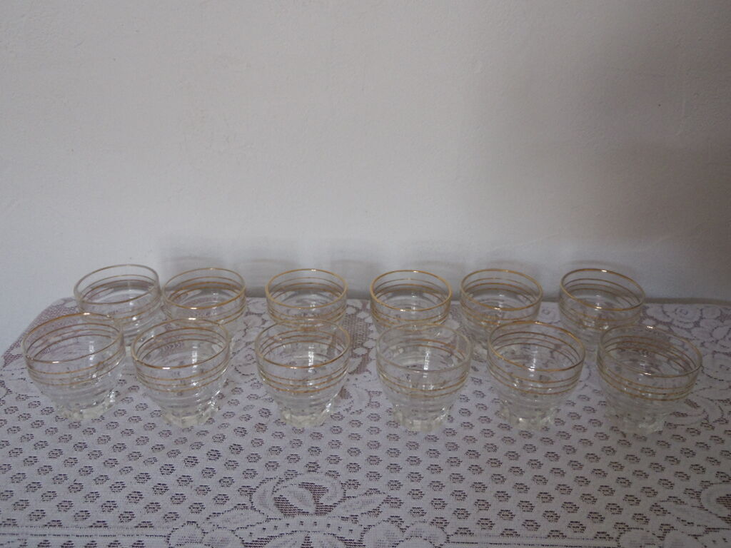 12 vintage liquor glasses