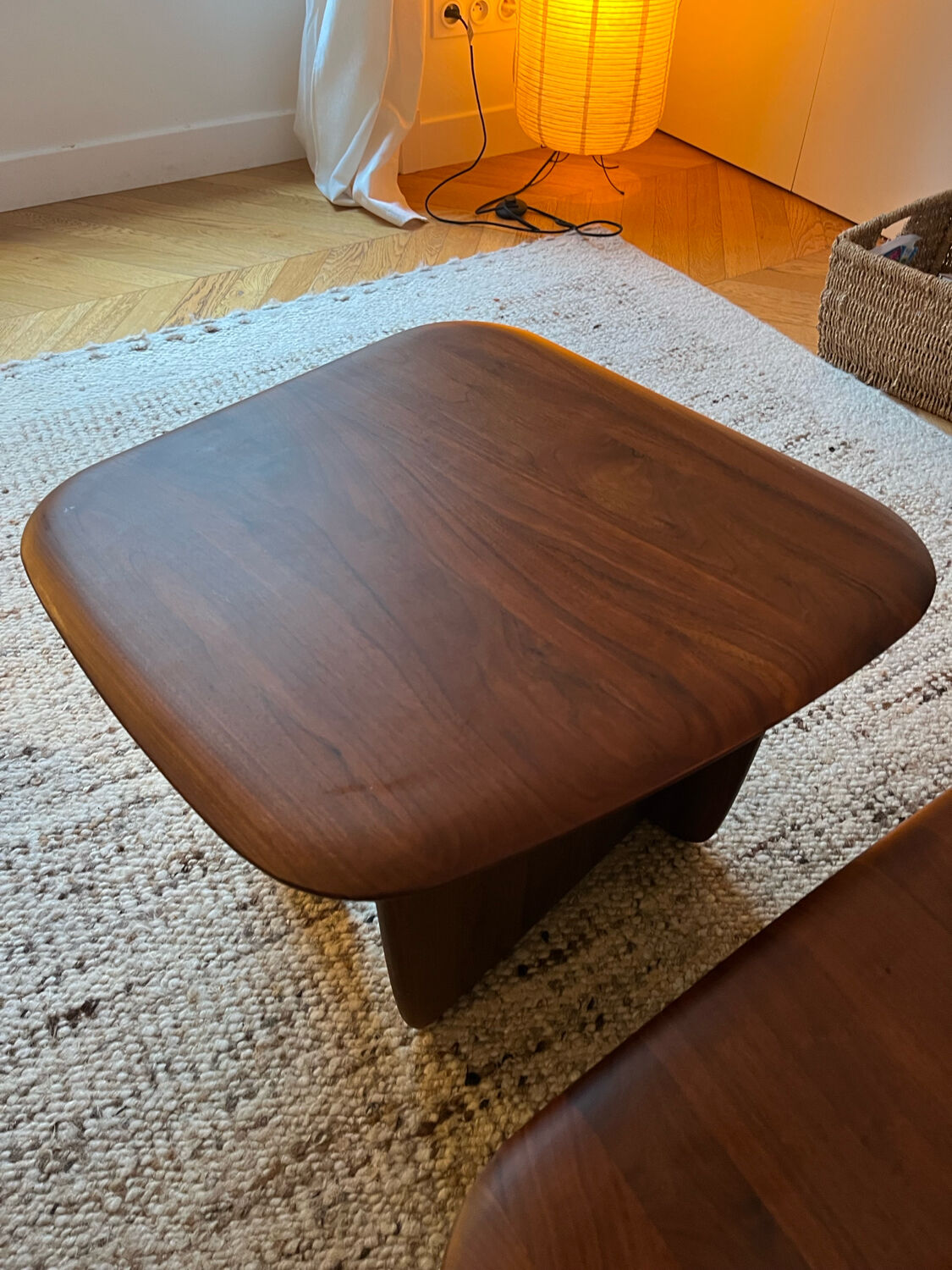 Oak wood coffee table