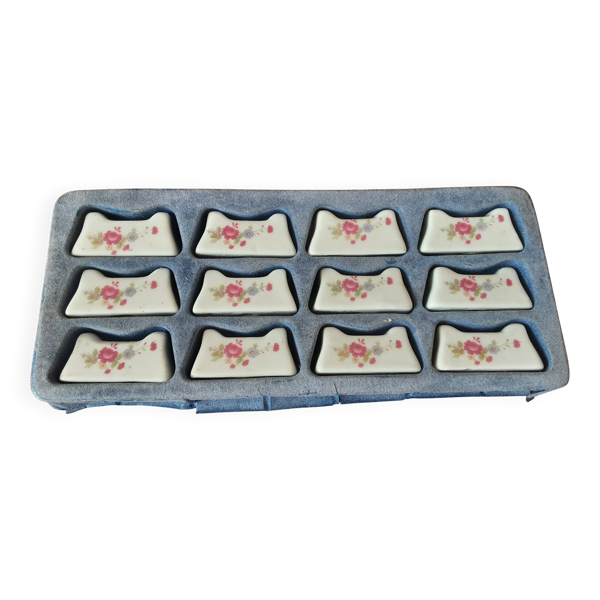 Set de 12 portes couteaux  porcelaine