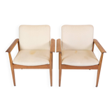 Set Of 2 Diplomat Chairs Made In Teak & Light Wool Fabric By Finn Juhl From 1960s