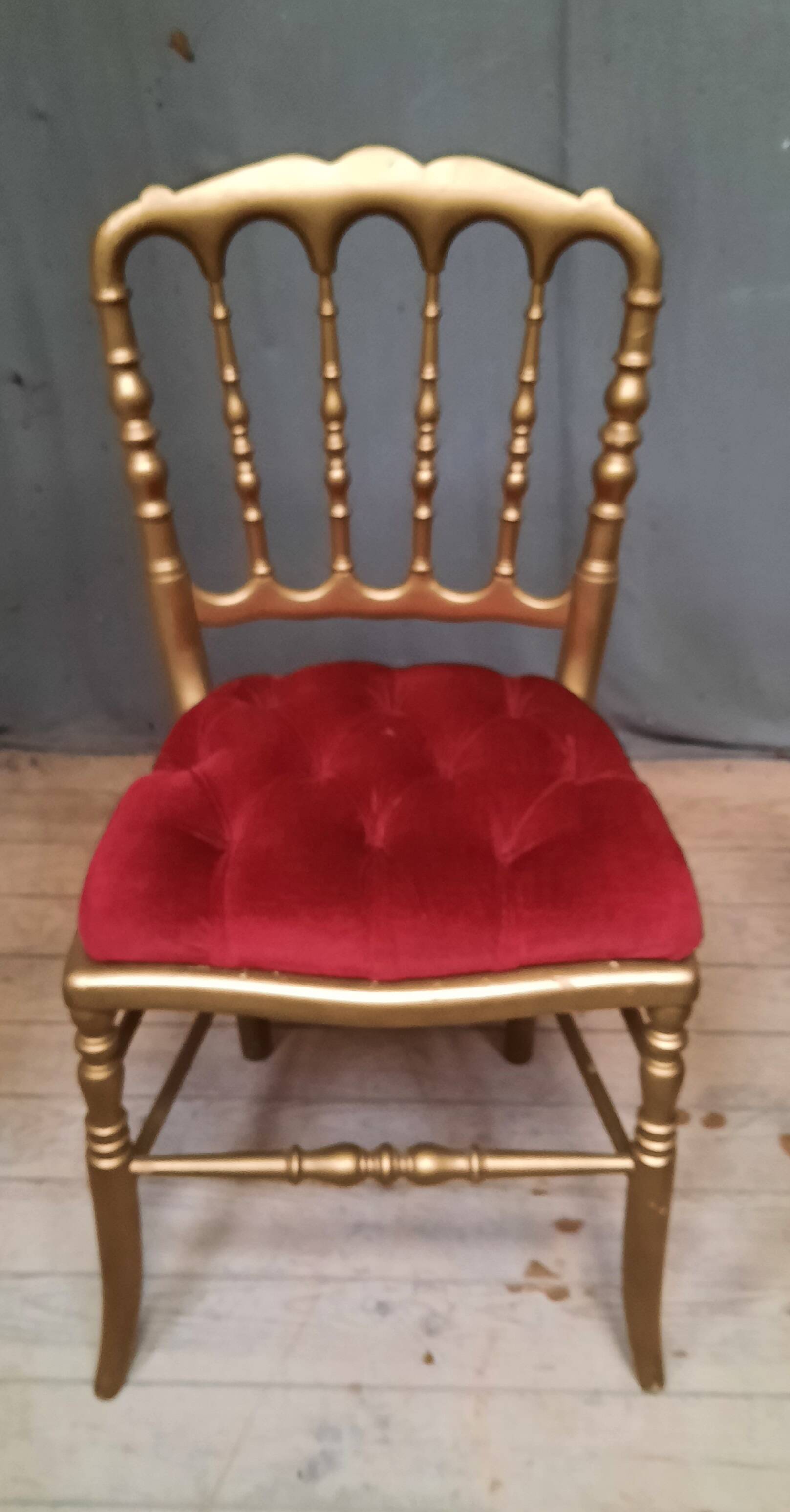 6 chaises de théâtre style Napoléon IIII
