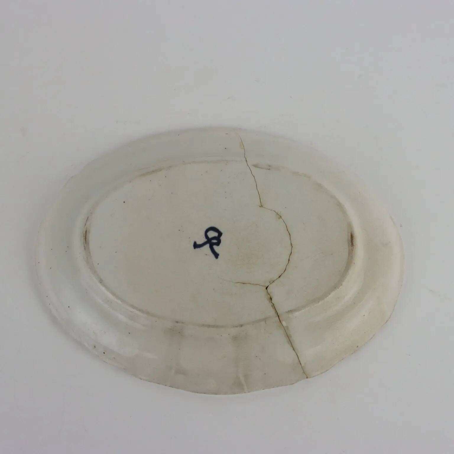 Antique oval ceramic plate by Richard, decorations, Italy, 19th century.