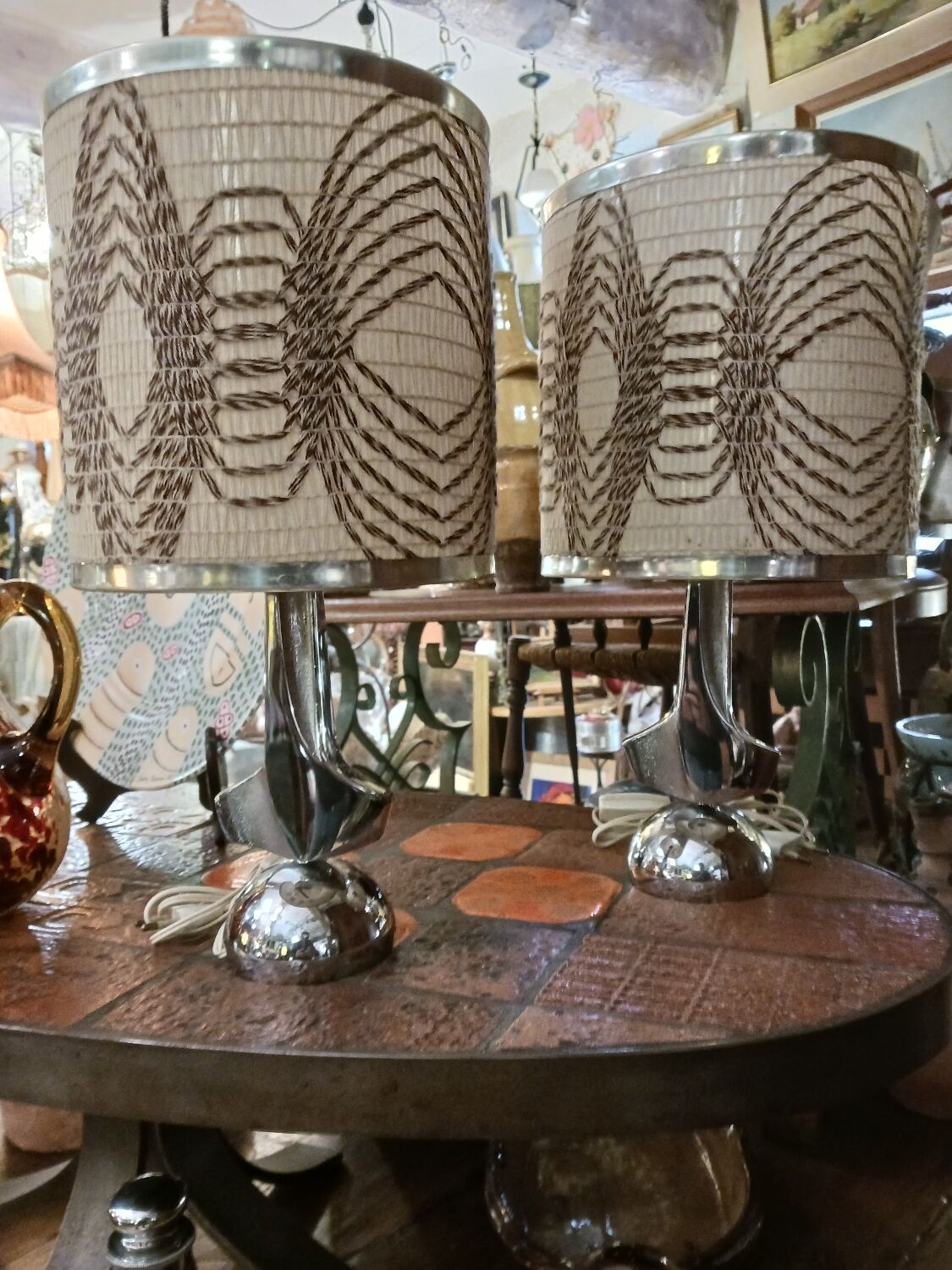 Paire de lampes 1970, bronze Argenté,  abat-jour cinétique.