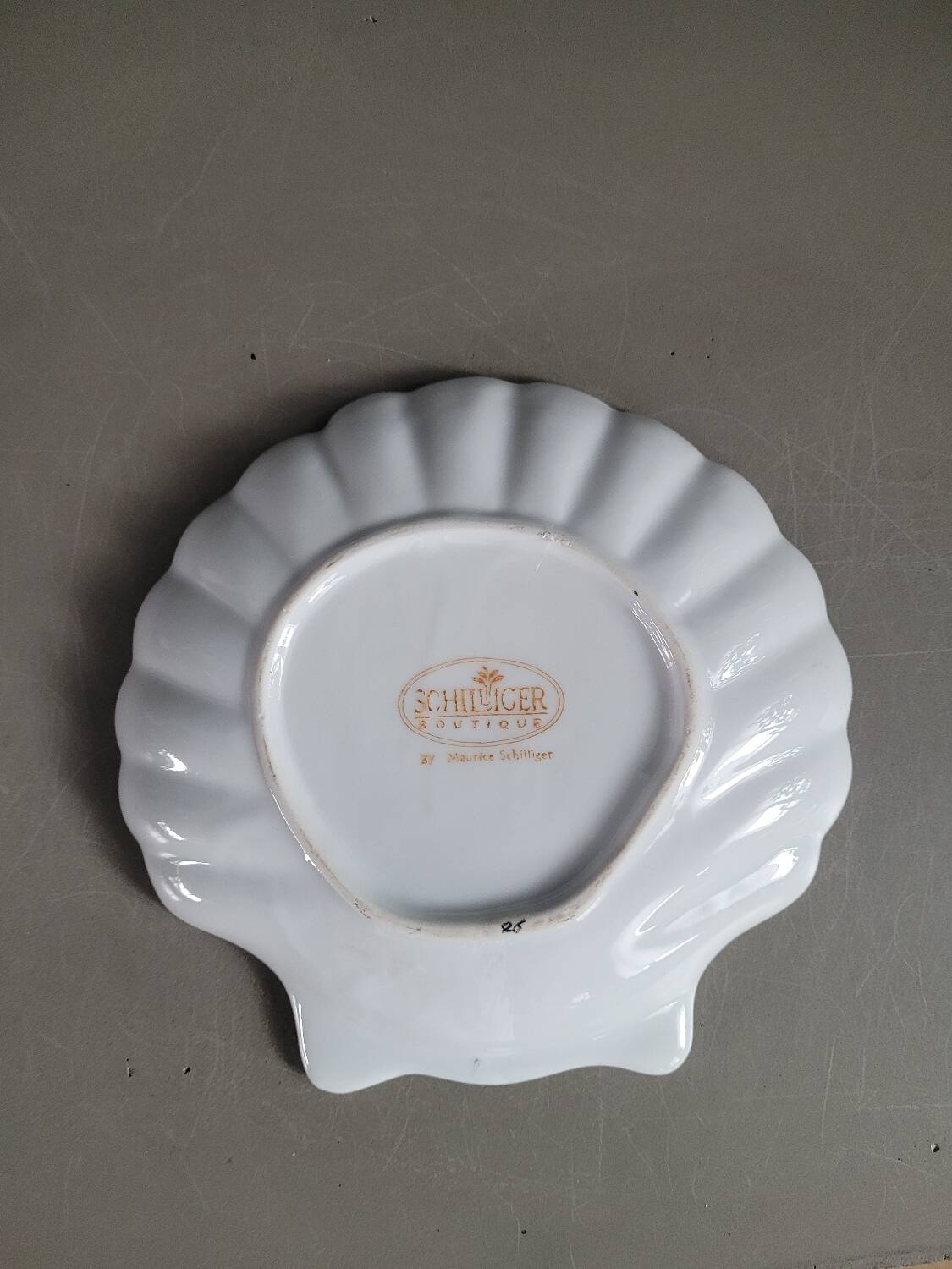 Maurice Schilliger Boutique porcelain pocket emptier