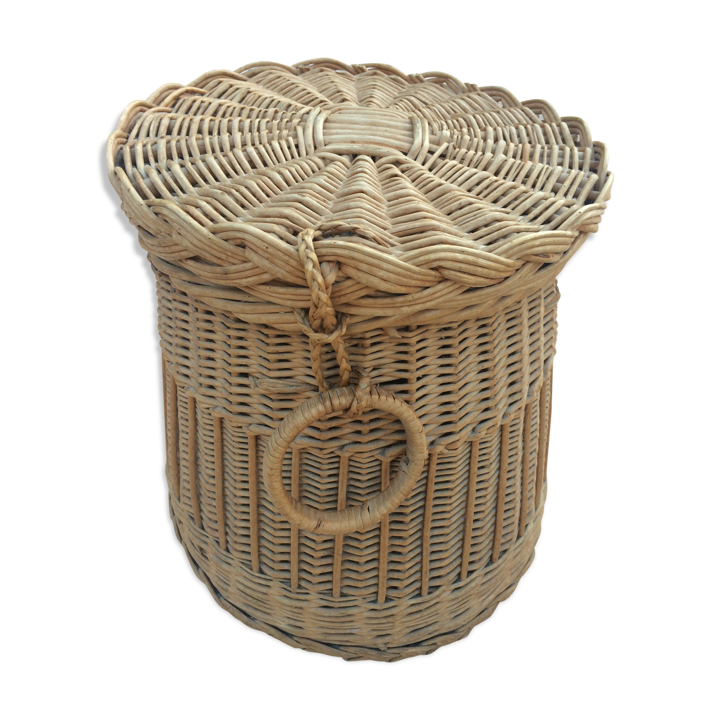 Natural wicker chest from the 70s