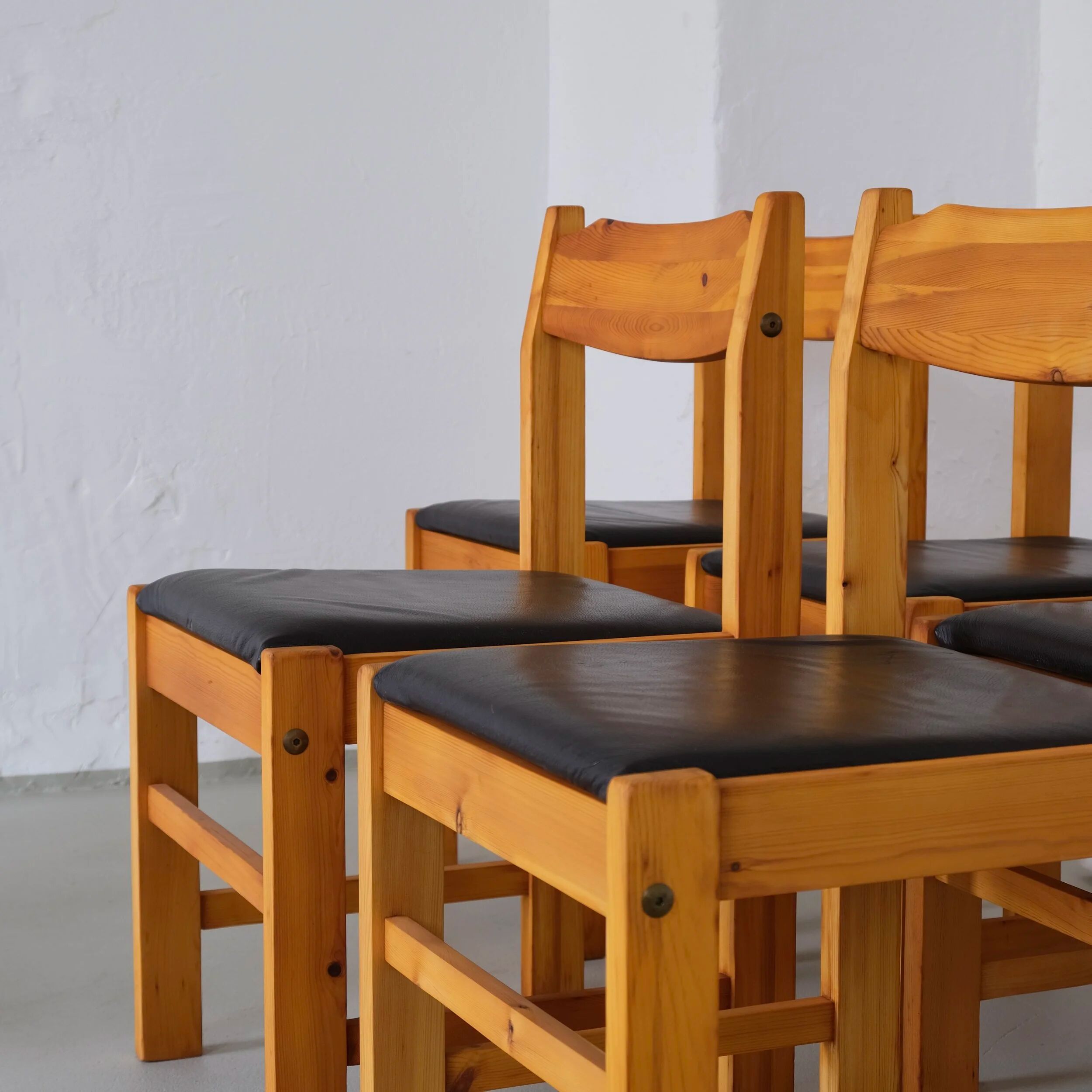6 chaises en pin massif minimalistes | Années 1970