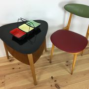 Aperitif service in coloured enamelled sheet metal, cups, ramekins