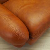 Red leather sofa, Italian design, 1970s, production: Italy