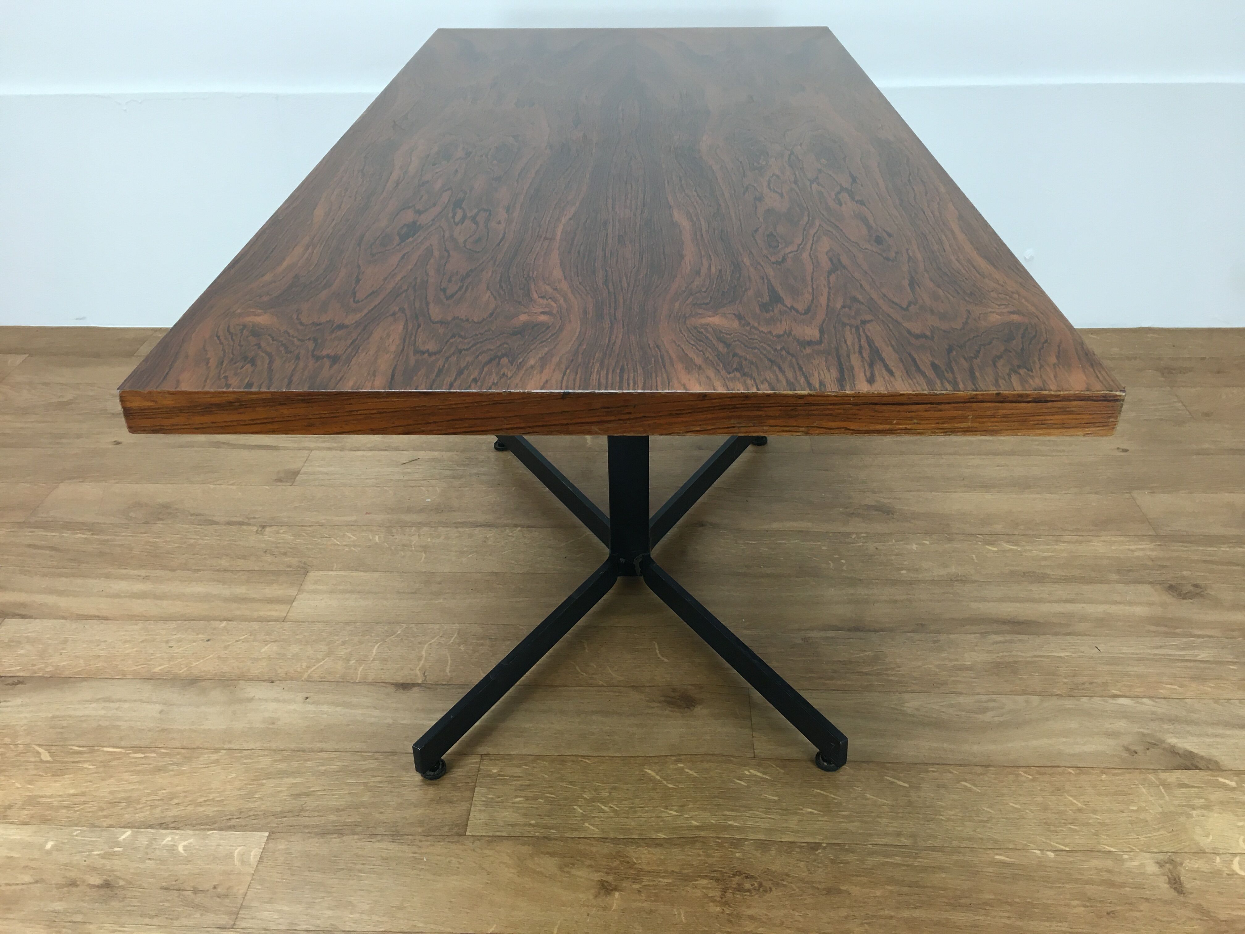 Coffee table goes up and down Ilse rosewood, modular