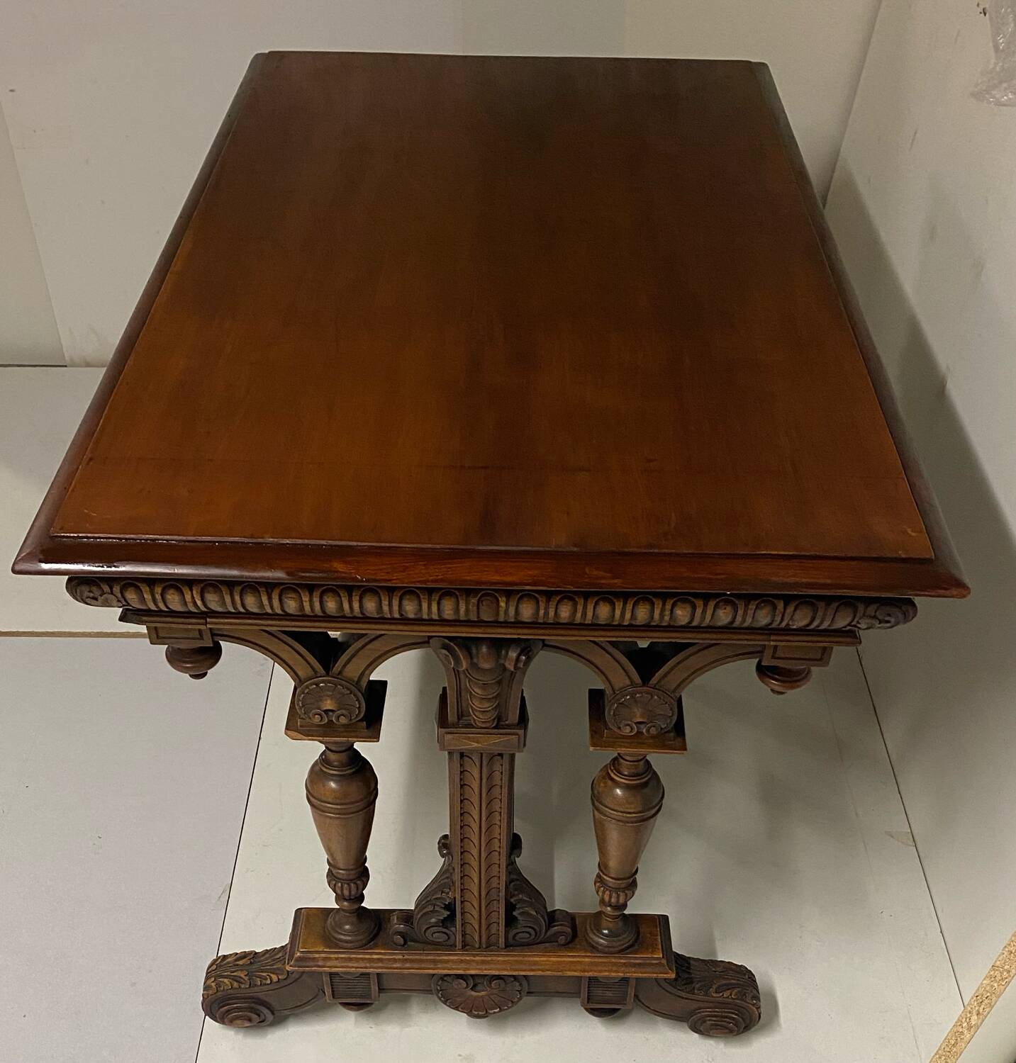 Henri II desk table