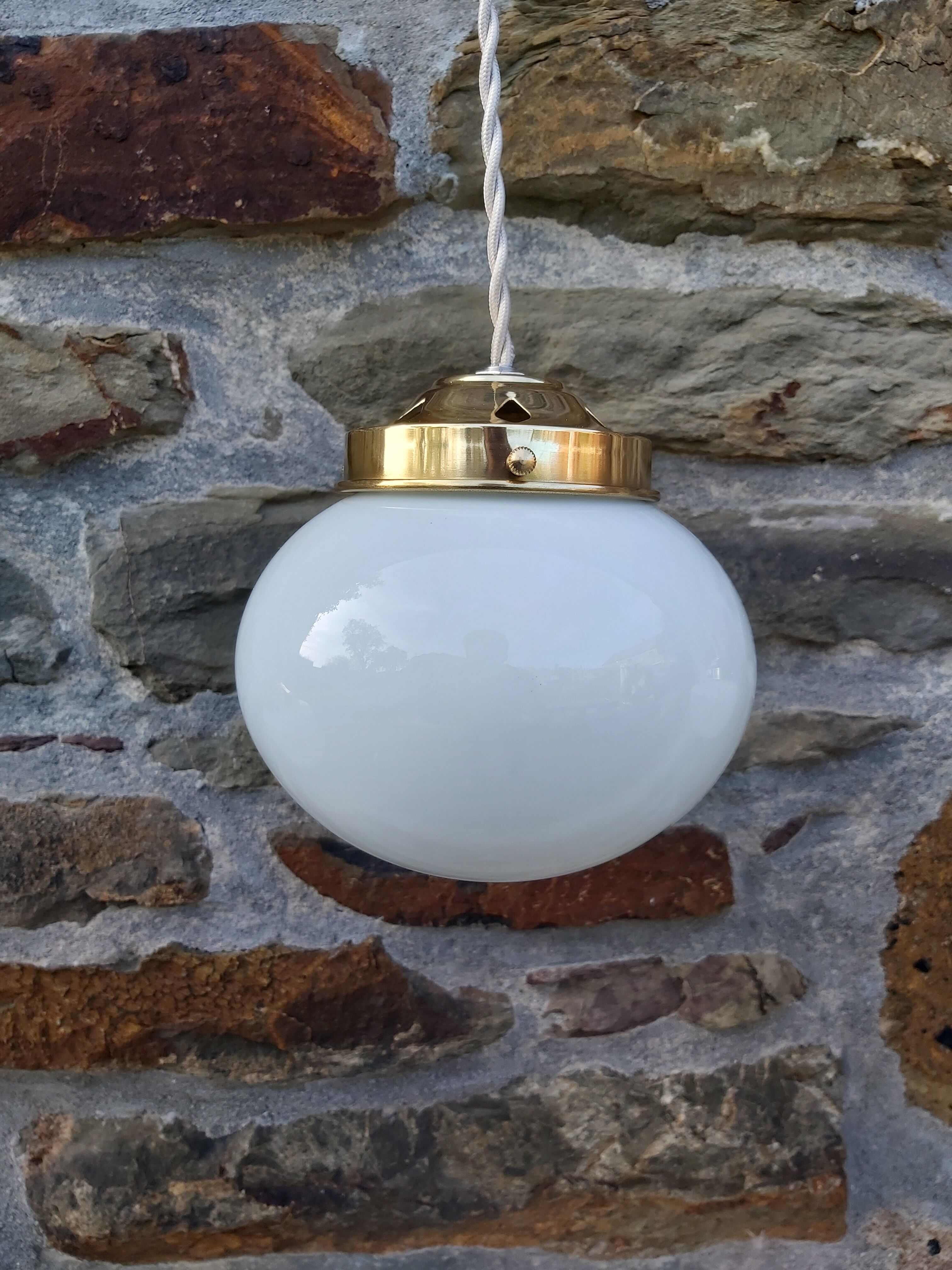 Set of 3 hanging lamps in opaline, Art Deco