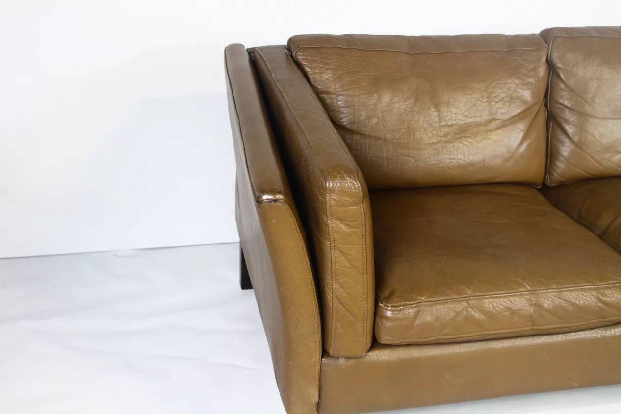 1970s brown leather sofa by Vejen Polstermøbelfabrik