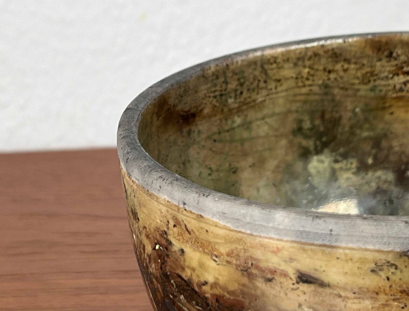 Mid-century modern Danish studio pottery bowl by Sussie Herold, 1960s.
