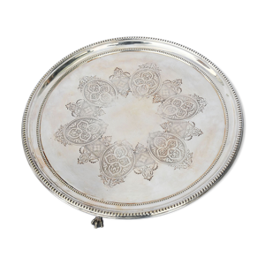 plat en métal argenté