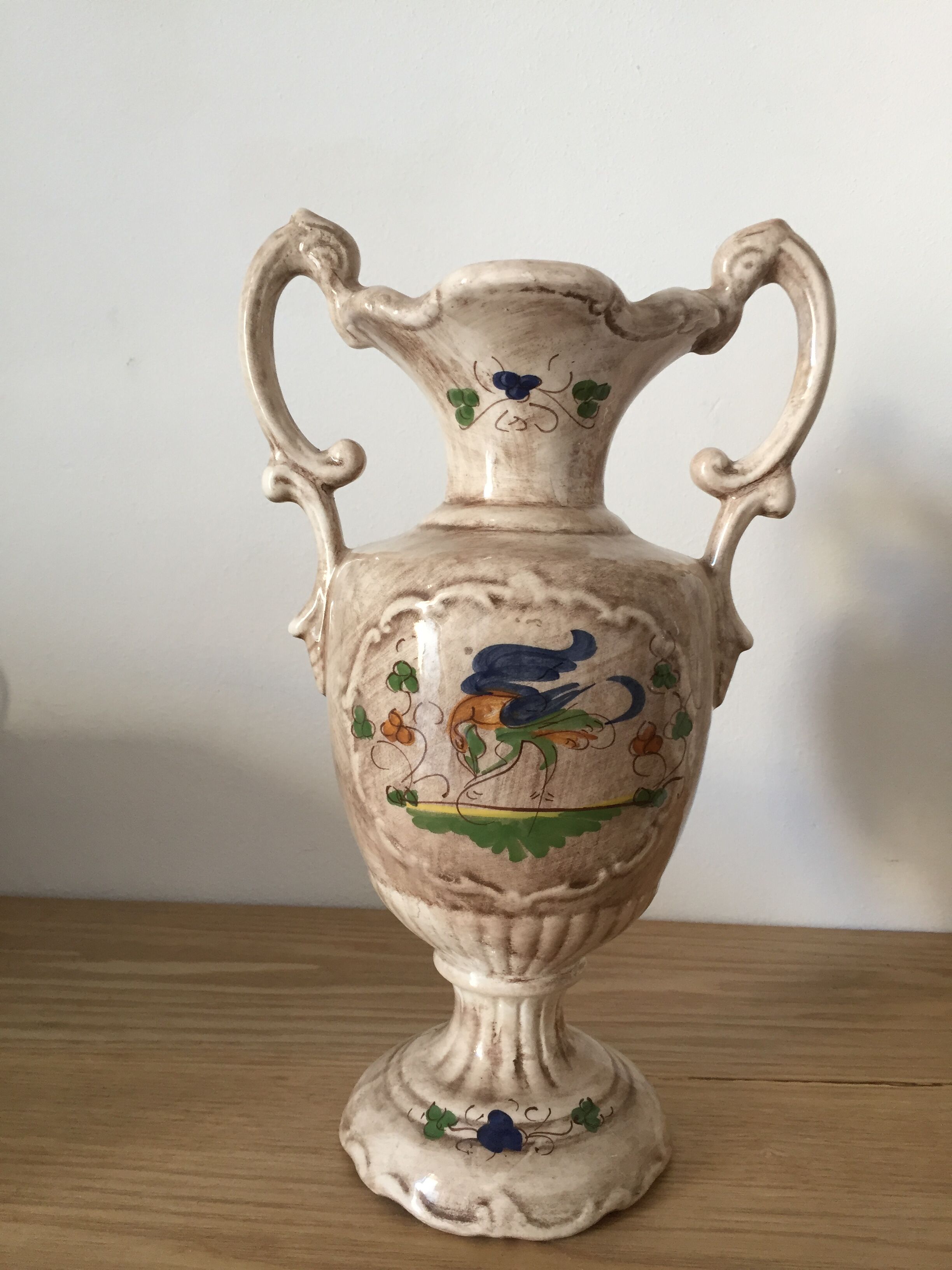 Martres-Tolosane handle vases