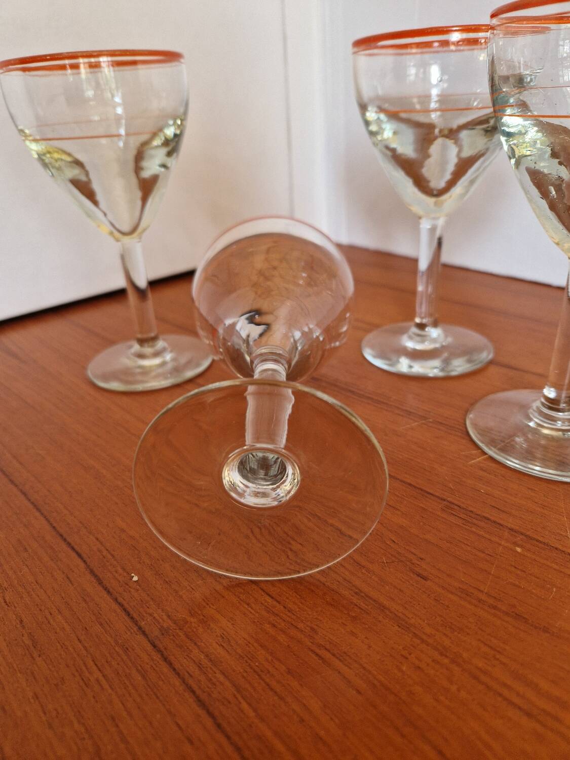 Set of 4 Blown Glass Bistro Glasses with Red Rim