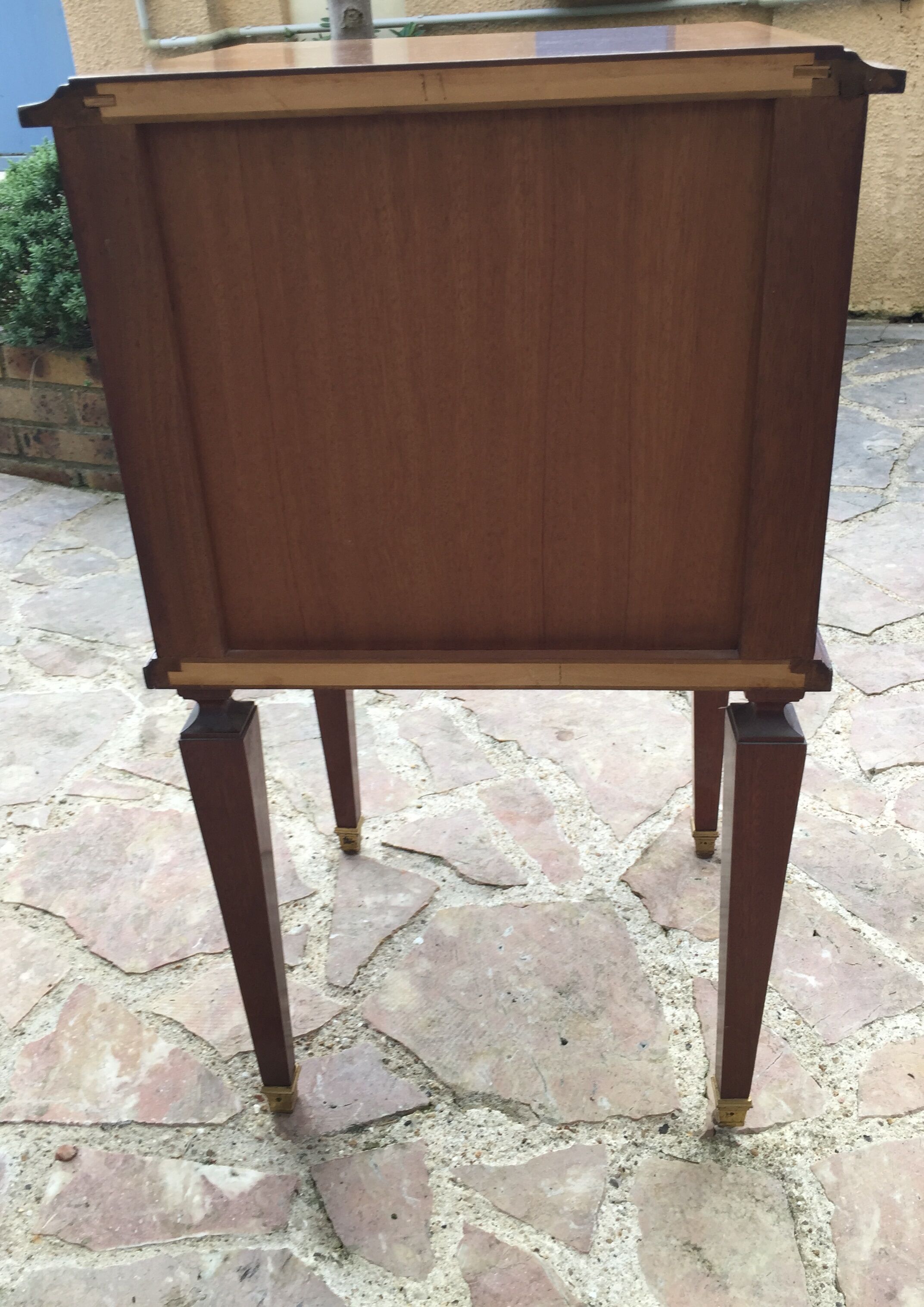 Set of two bedside tables