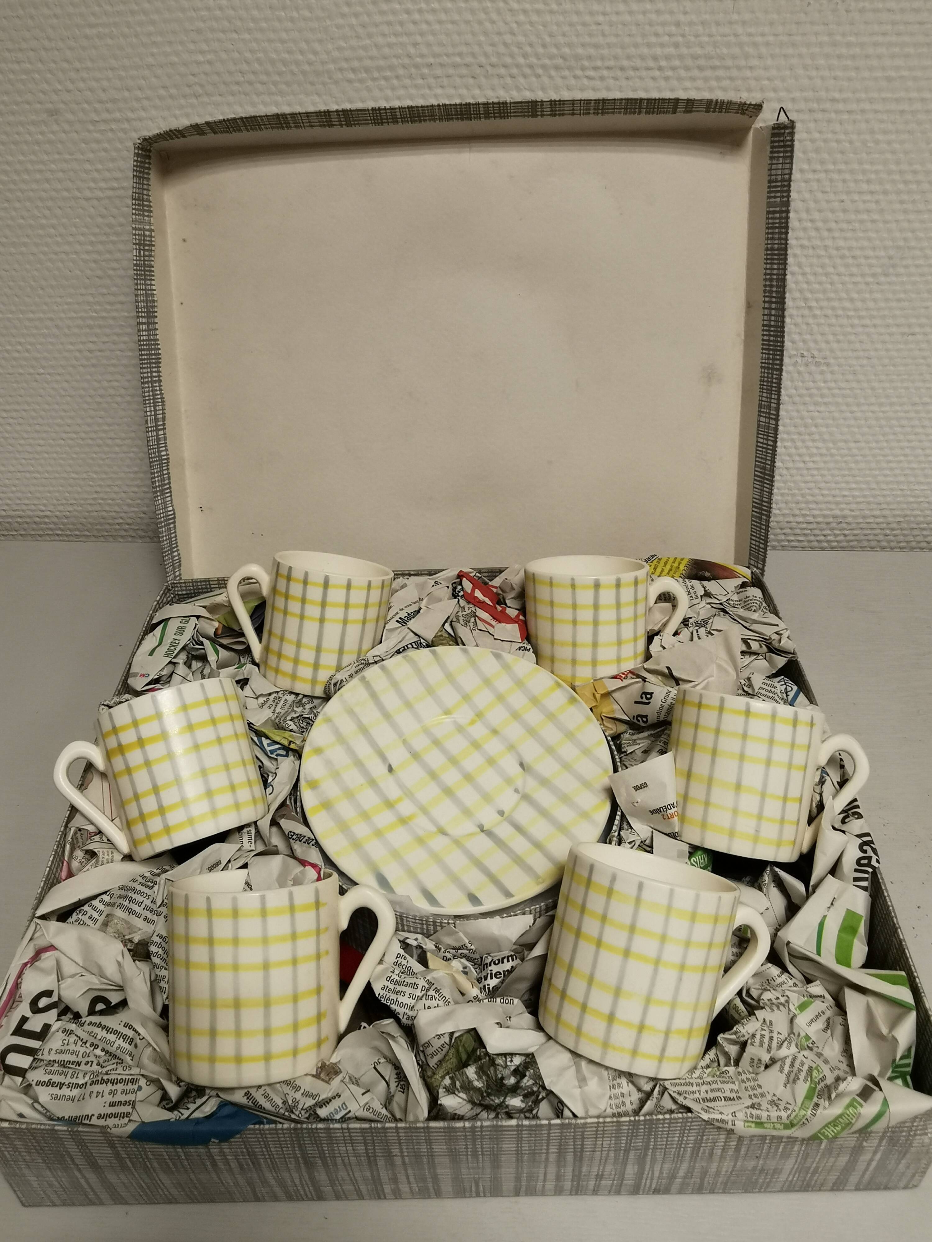 Service of 6 coffee cups and cassocks. faience of salins france . vintage ceramic 50s 60s
