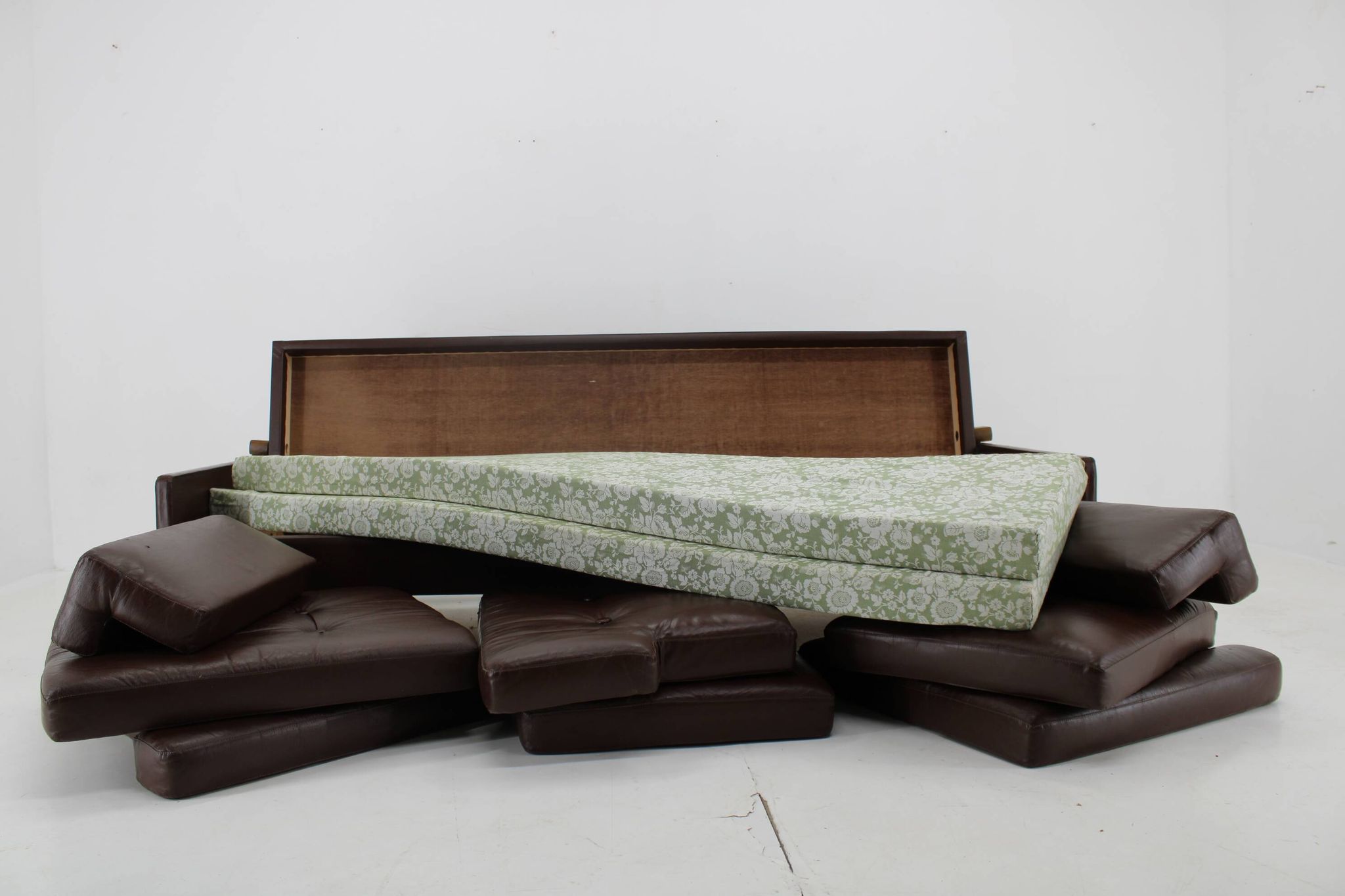 Design Leather Folding Sofa by Arch. Spicka, 1970s, Czechoslovakia