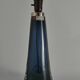 Lampe de table en verre cristal bleu modèle RD 1566 par Carl Fagerlund, Orrefors, années 1960.