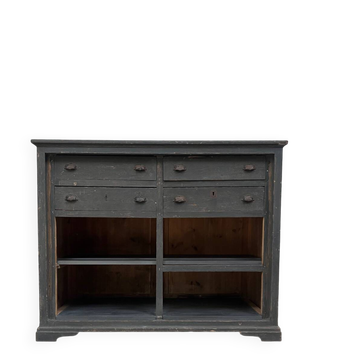 Patinated workshop furniture
