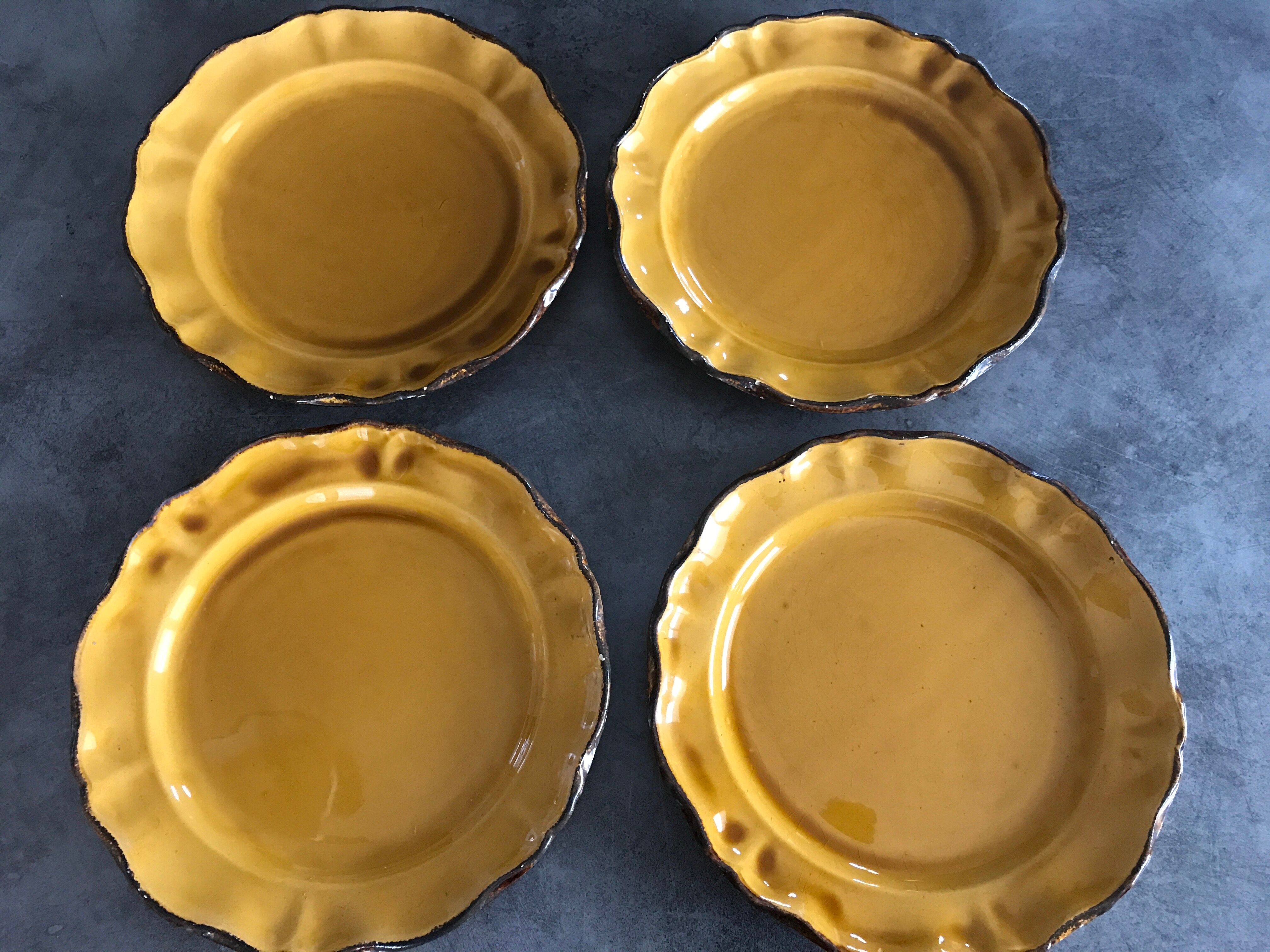 Set of 4 plates in earthenware of haute provence made yellow handmade 24.5 cm