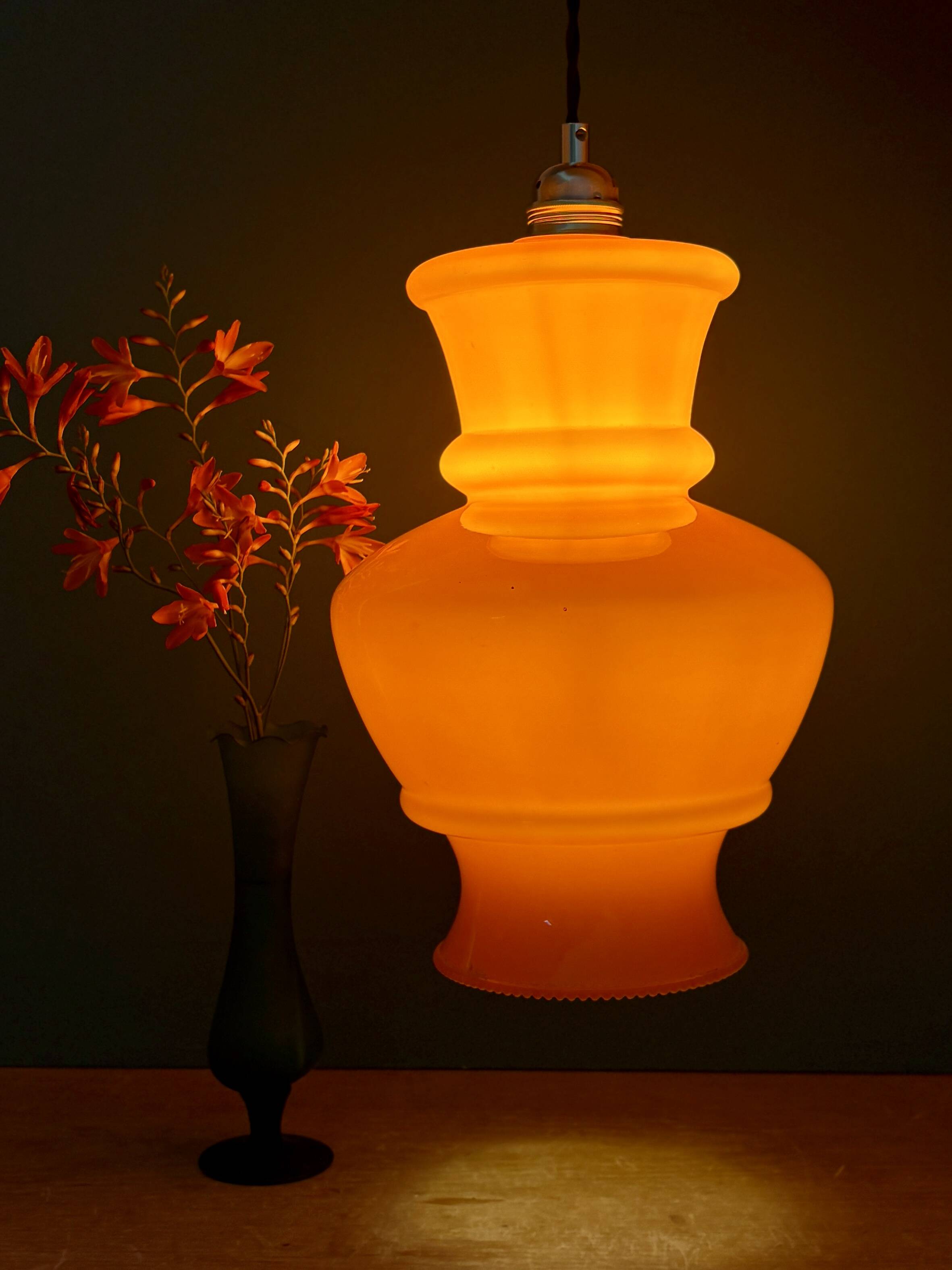 Suspension globe vintage XL en opaline orange