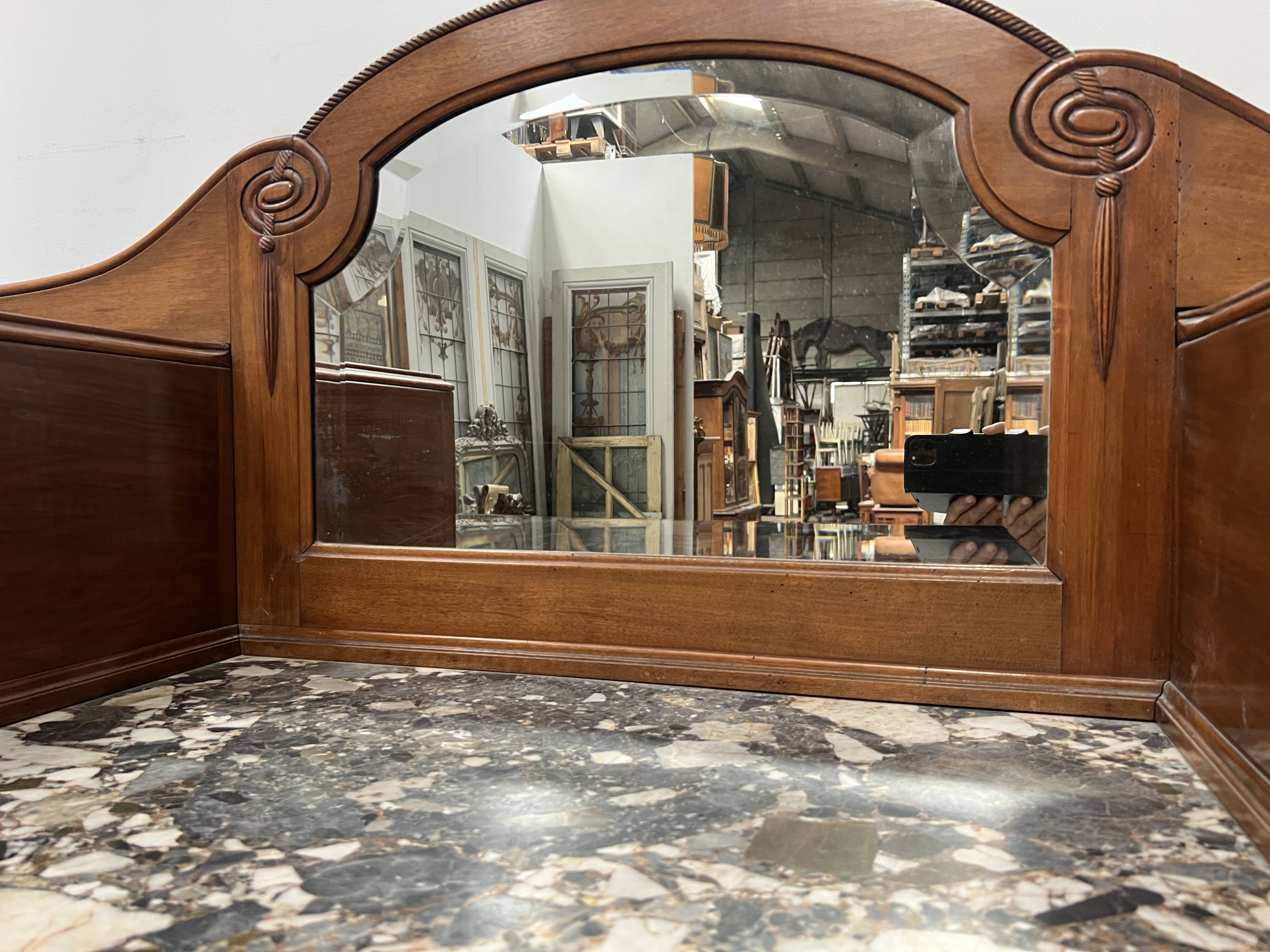 Art Deco buffet in solid walnut, 20th century.