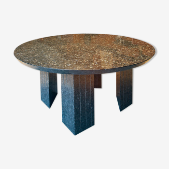 Table ronde en granit poli 10 places