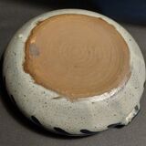 Flat ceramic stoneware signature to identify 20th century