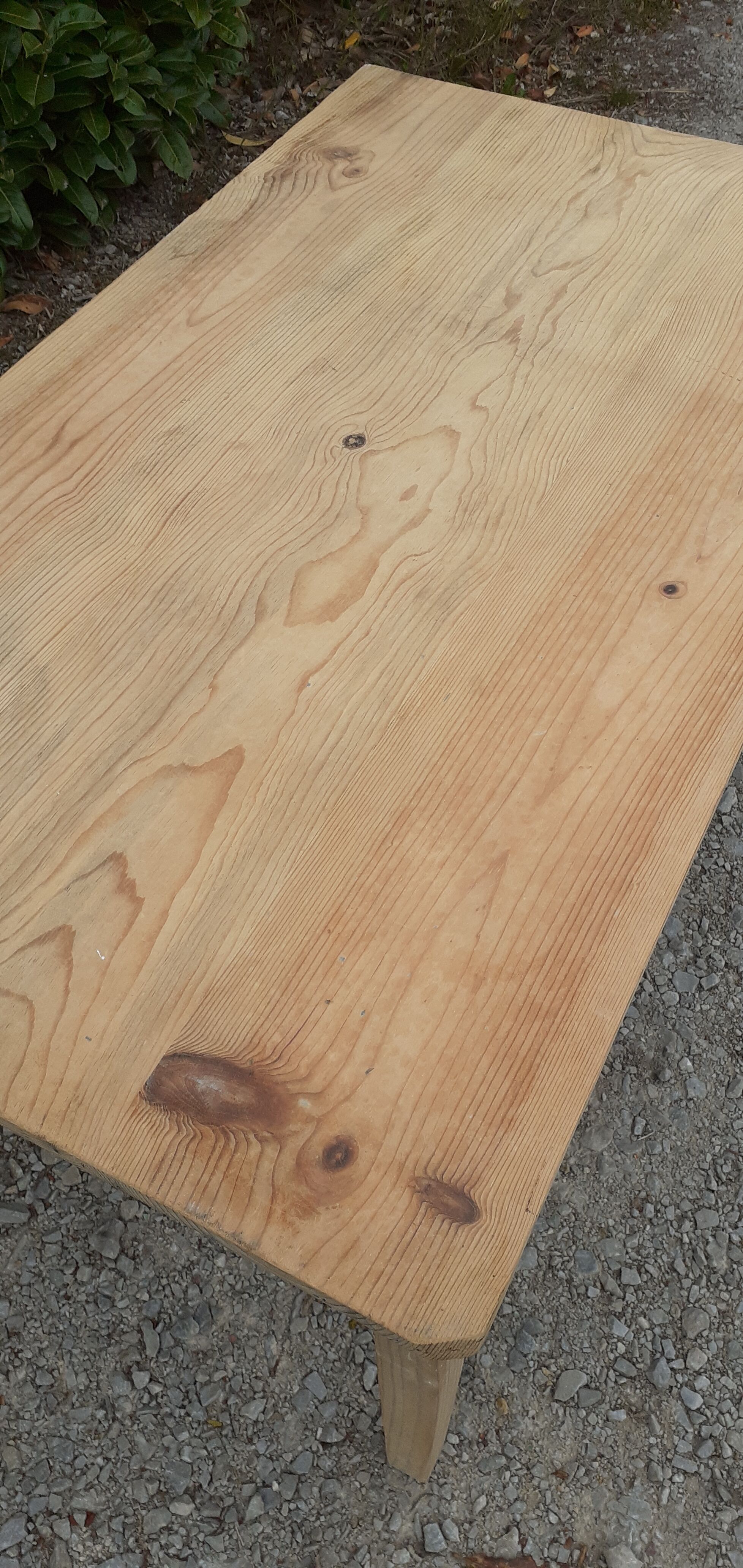 Table de ferme bois brut sapin