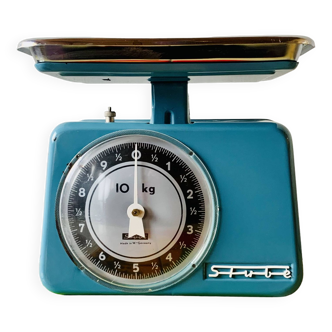 Stube - vintage blue kitchen scale in enameled metal - force 10