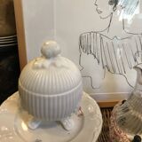 Opaline candy box