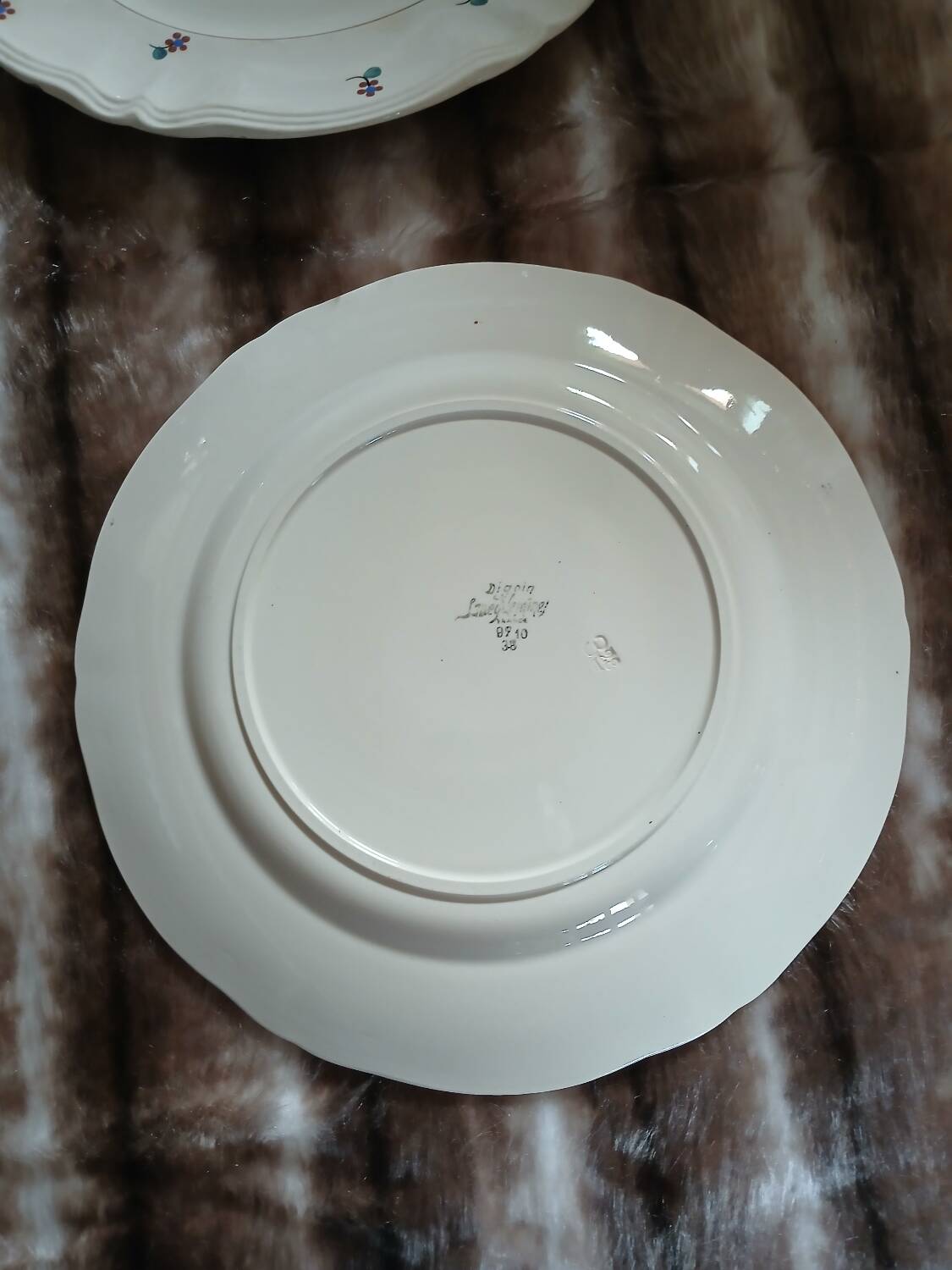 2 old plates from Digoin and Sarreguemines.