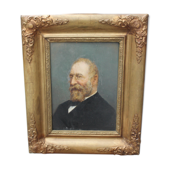 Painting portrait bearded man