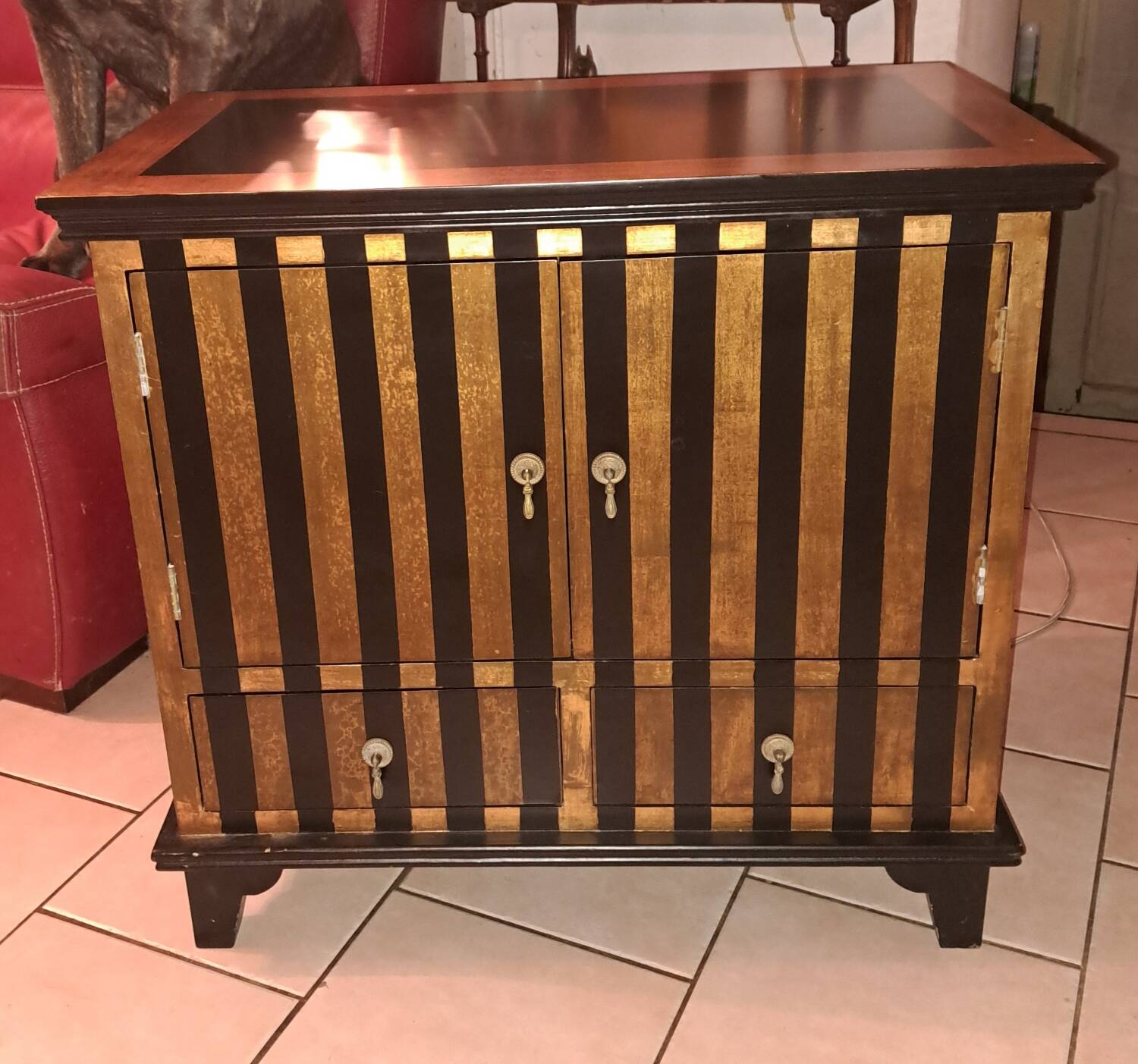Meuble en bois laquée Roche Bobois. Modèle Volubilis.