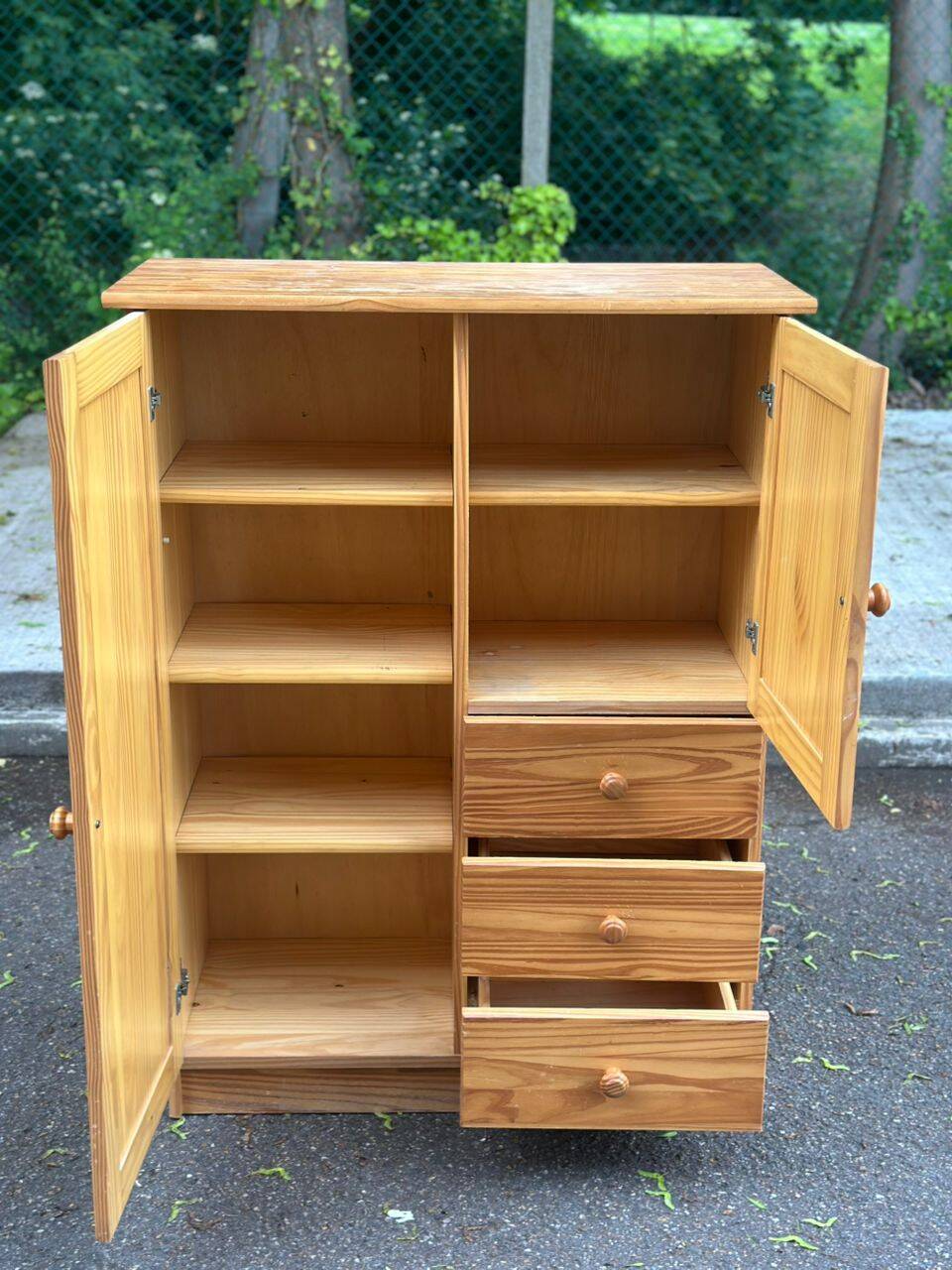 Vintage Scandinavian chest of drawers in solid pine from the 1980s.